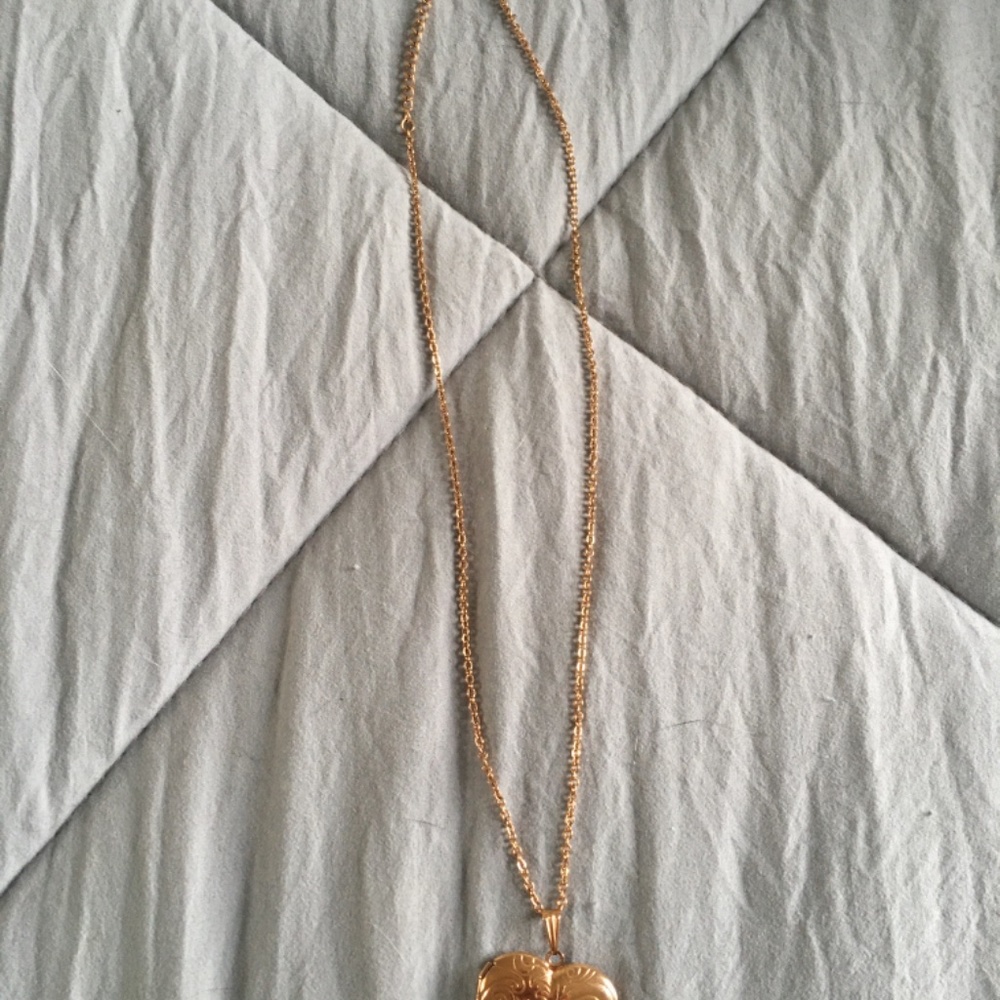 Rose Gold Locket - Picture 3 of 3